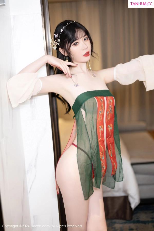 梦心玥  [XiuRen]高清写真图 2024.03.11 No.8208 梦心玥 丝袜美腿第38张图片
